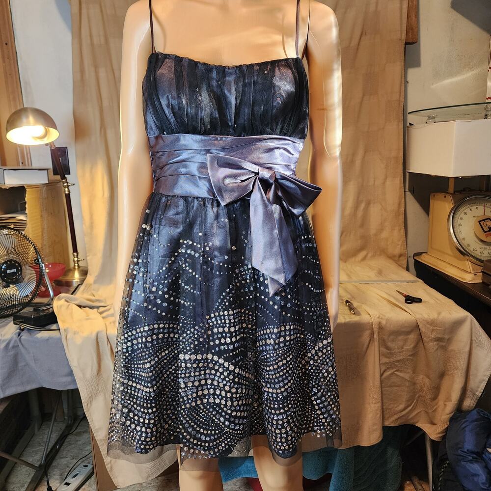 Masquerade Prom/Homecoming Dress Black, Juniors Size 7/8